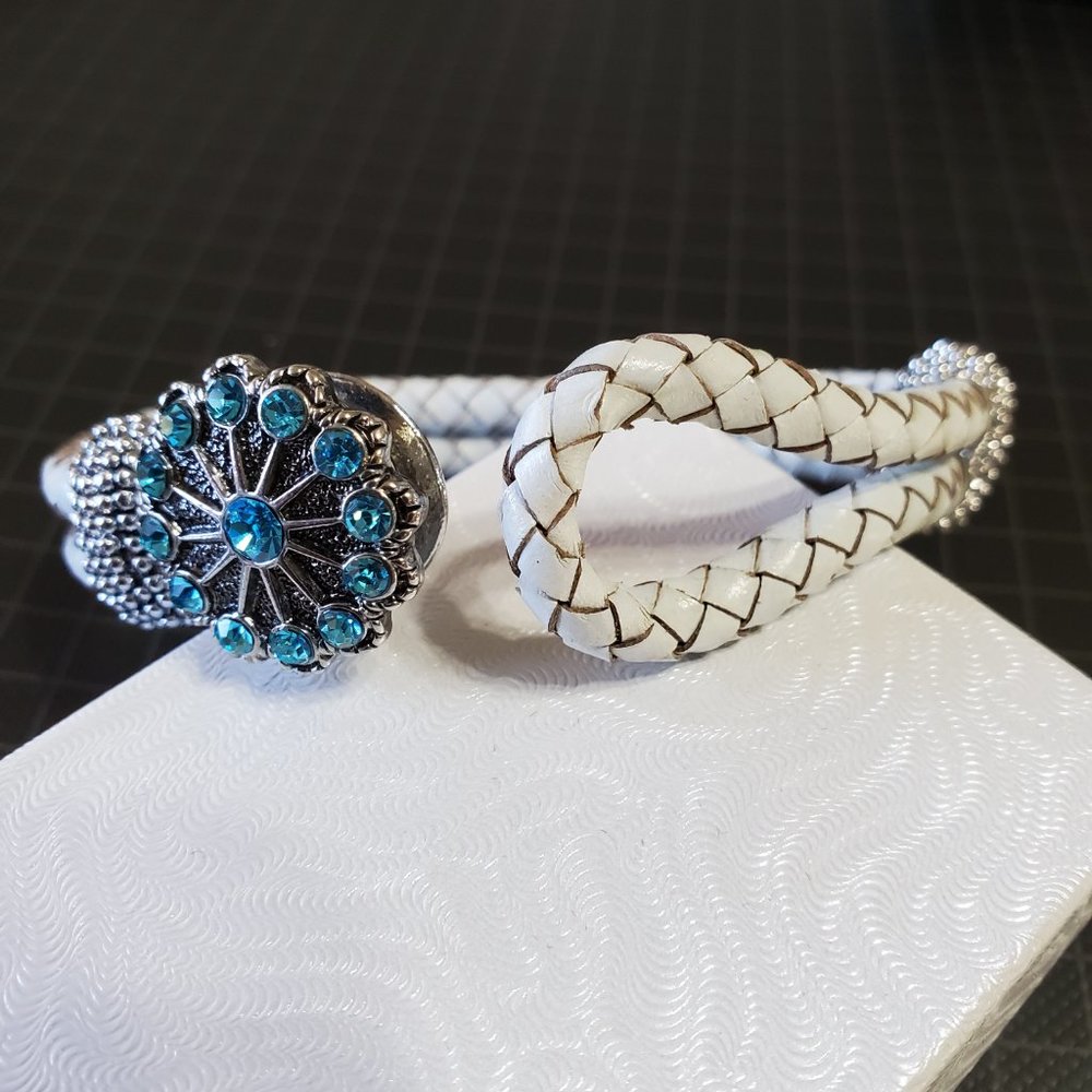 Ginger Snap/Interchangeable Button Snap Leather N… - image 6